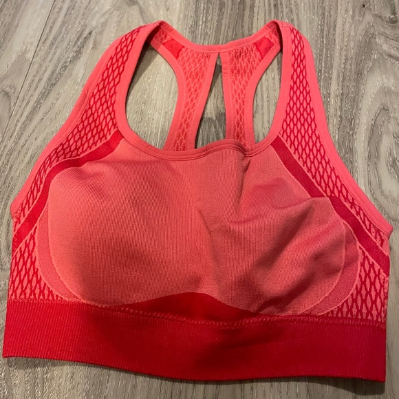 NWOT Avia Sports Bra - Picture 2 of 5